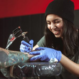 5 critères incontournables pour choisir une machine à tatouer