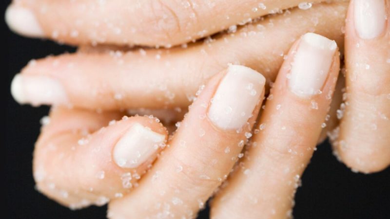 L’exfoliation des mains : pourquoi et comment ?