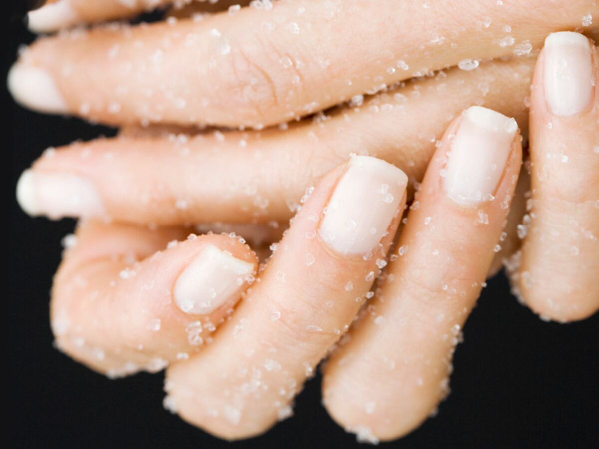 L’exfoliation des mains : pourquoi et comment ?